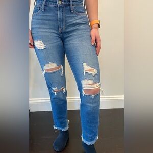 Hollister high-rise mom jean vintage stretch 9